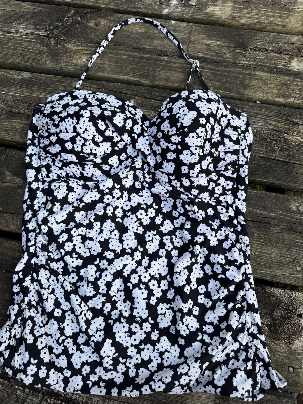 Anne Cole Black and White Floral Tankini Top